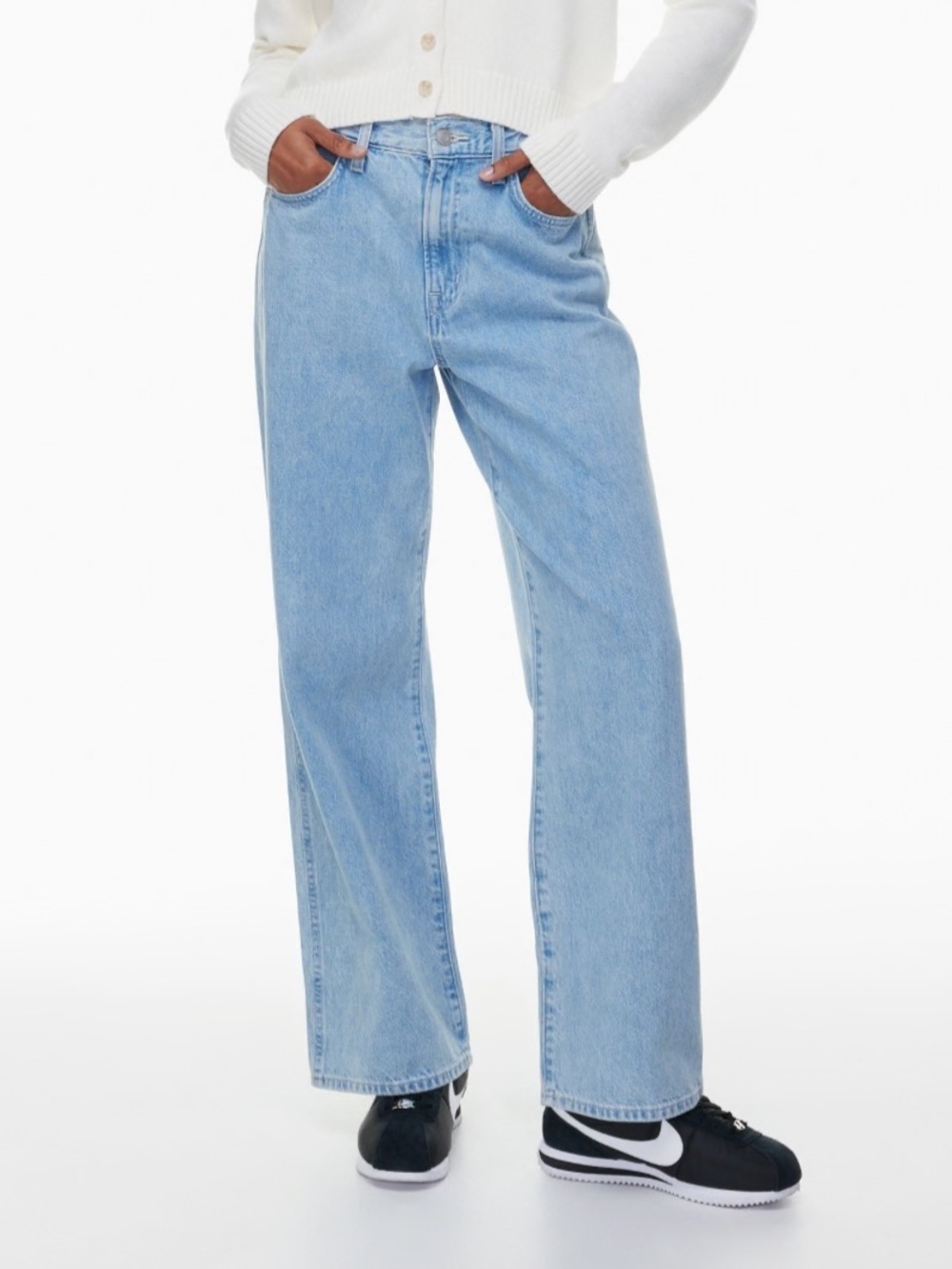 Aritzia Sunday Best Jeans - Light Wash